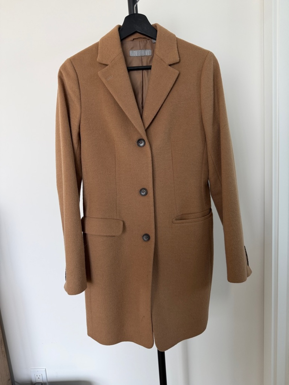 UNIQLO Wool-Blend Camel Women's Coat - Classic Single-Breasted Jacket - S Small